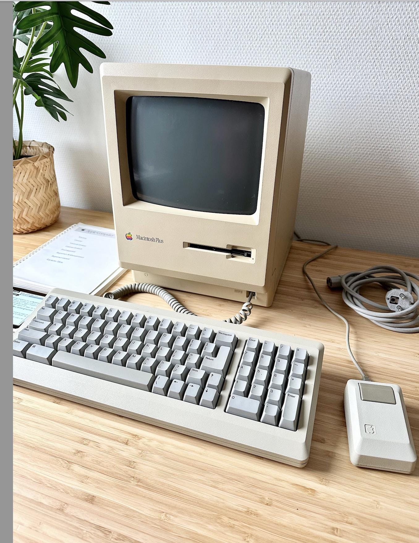 Apple Macintosh Plus