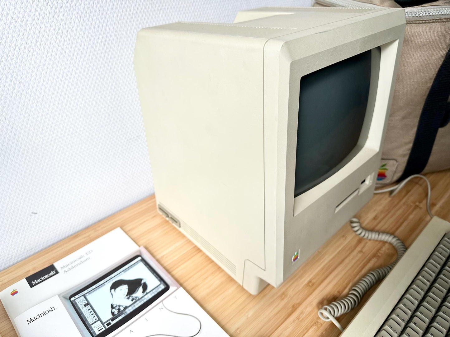 1984 Apple Macintosh 128k - Complete Set