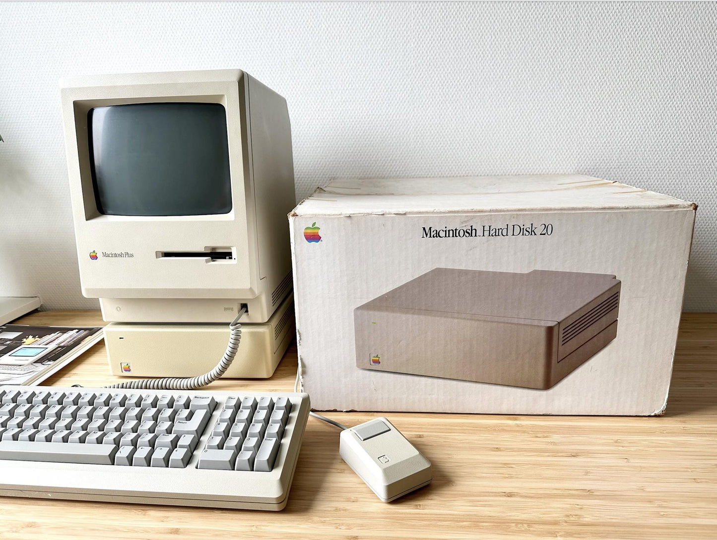 Apple Macintosh Plus with Hard disk 20