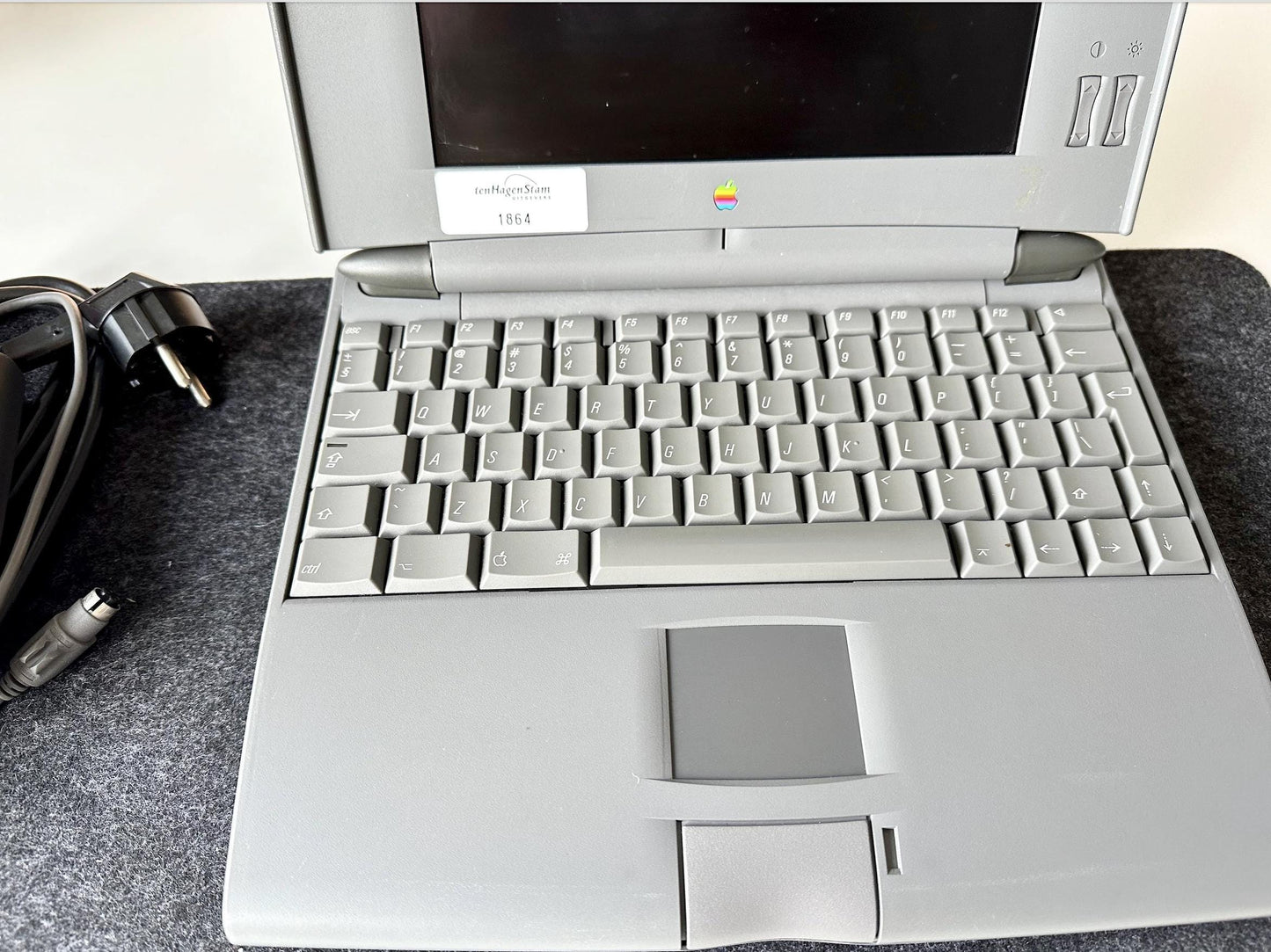 Apple PowerBook 520 Laptop Vintage Retro Macintosh