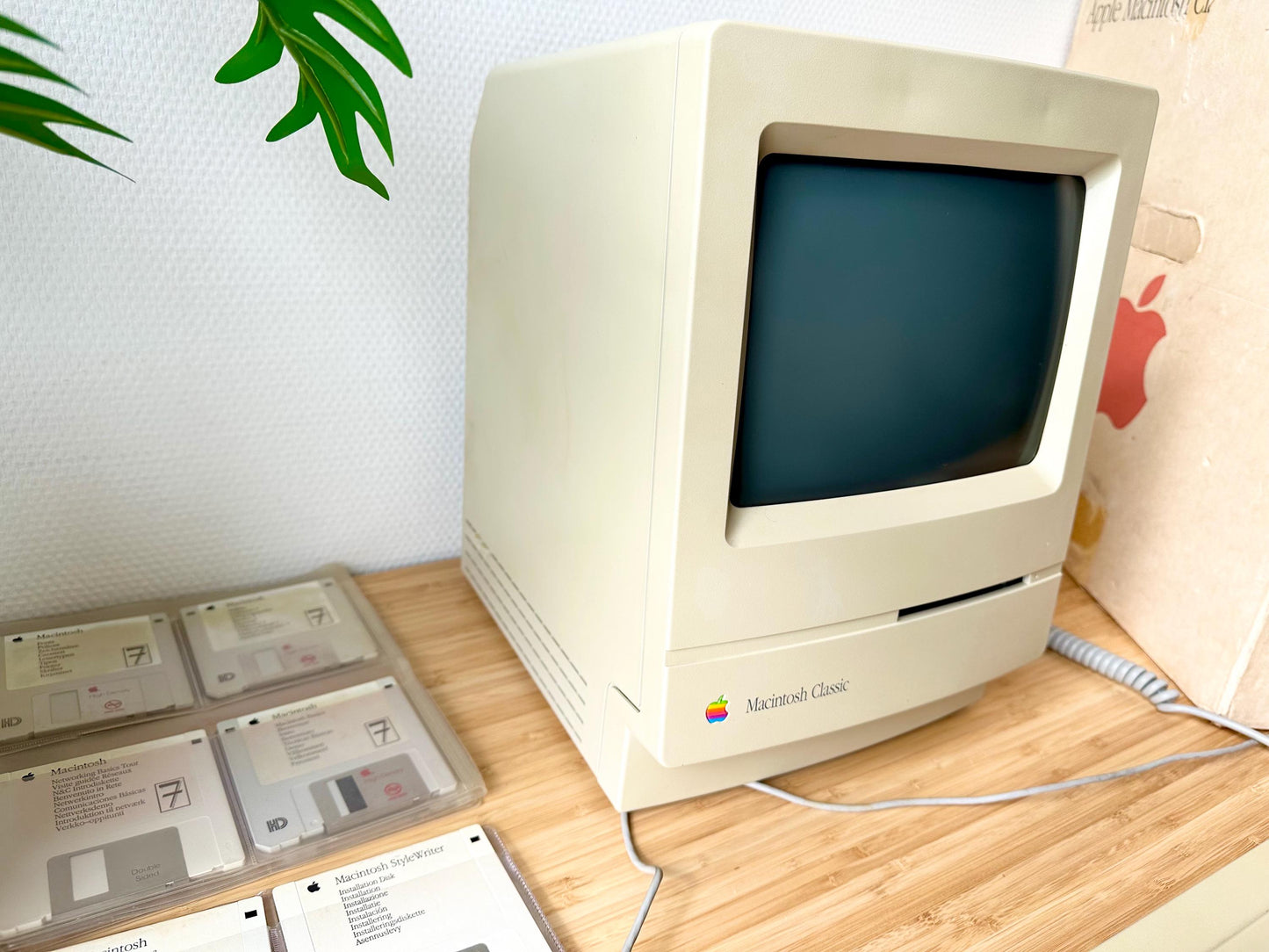 Vintage Apple Macintosh Classic with Original Packaging and Accessories